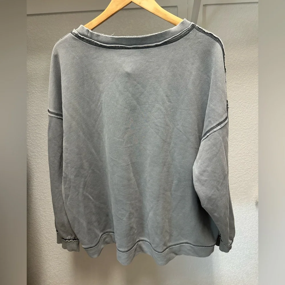 Free People Movement Metti Crew Sweatshirt in Grey Distressed
Pullover size L - Picture 4 of 8